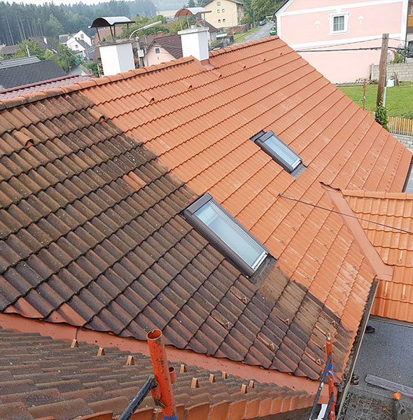 Démoussage et nettoyage de toiture - Weis Travaux à Versailles dans les Yvelines